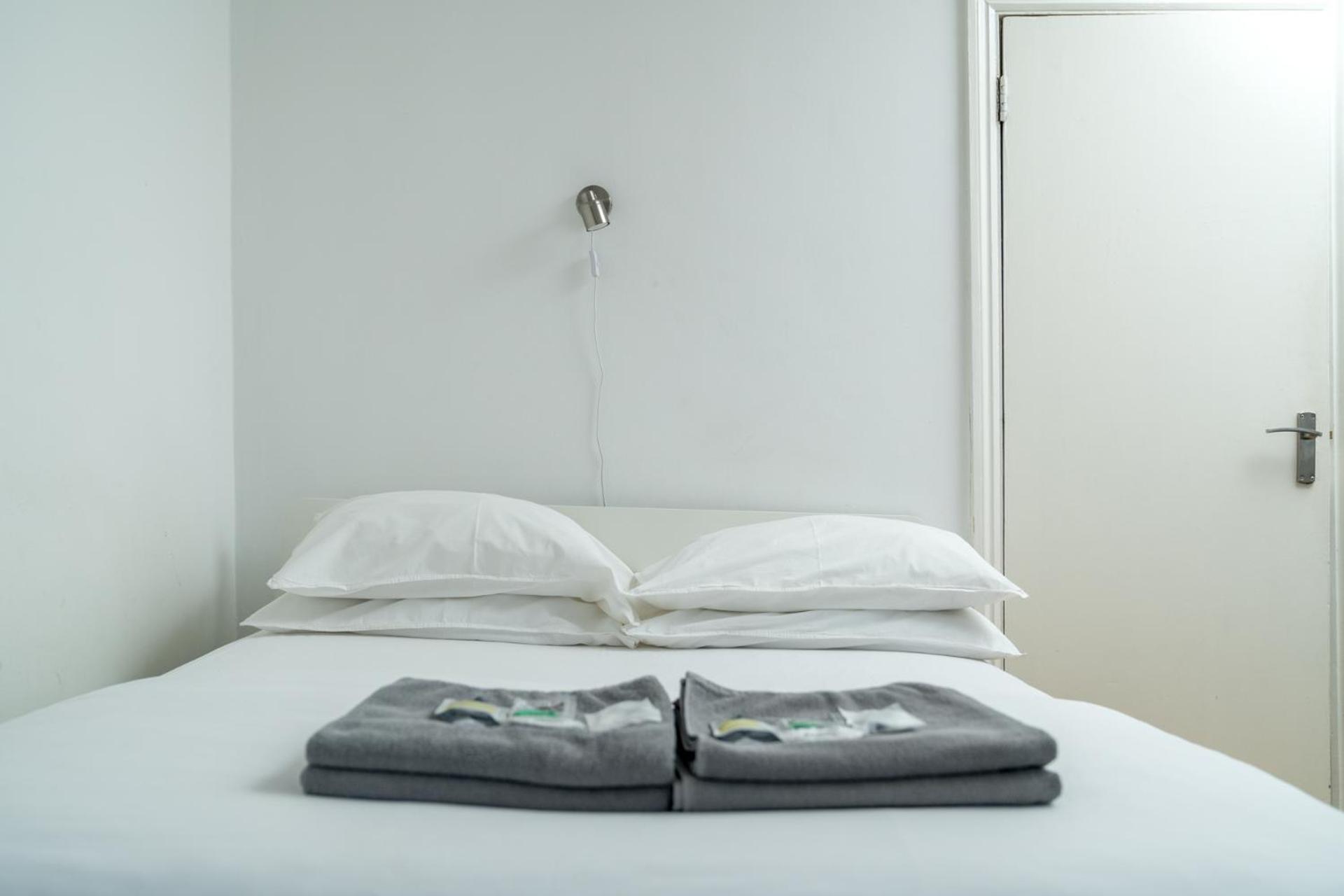 Covent Garden & Soho, Cosy & Cool, Spacious Apartment Londra Esterno foto